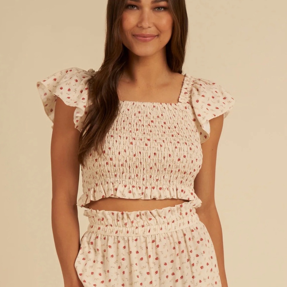 Rylee + Cru strawberry field set (top and skirt). Size XS - Picture 2 of 5